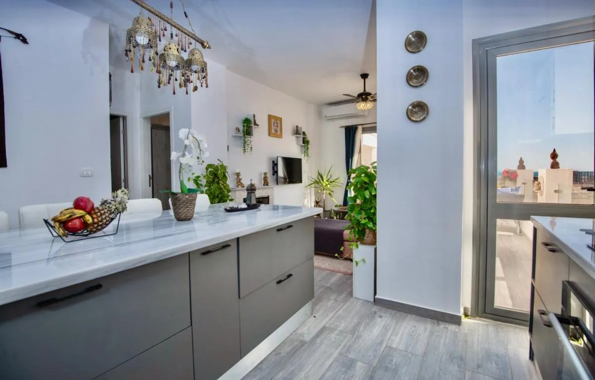 Image 5 of Lavish suite 97m wifi sea view apt boutique resort