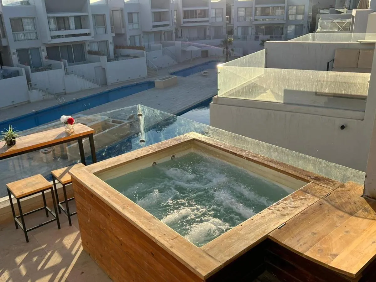 Image 2 of Lovely 1 Bedroom with private heated Jacuzzi at Sholan El Gouna