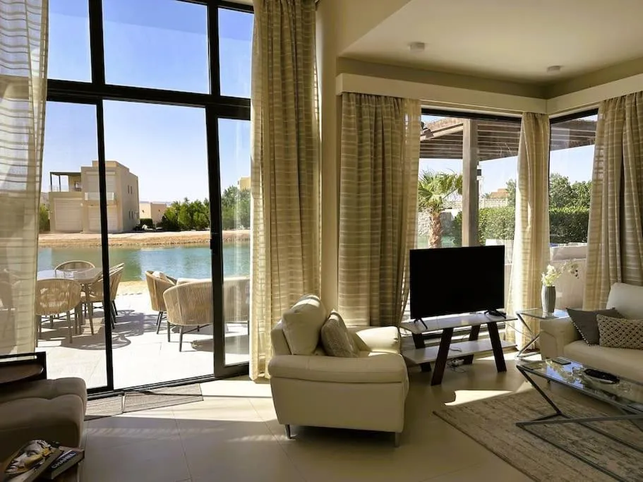 Image 5 of Luminous 4BR Villa, Free Pool & Lagoon Access At Gouna