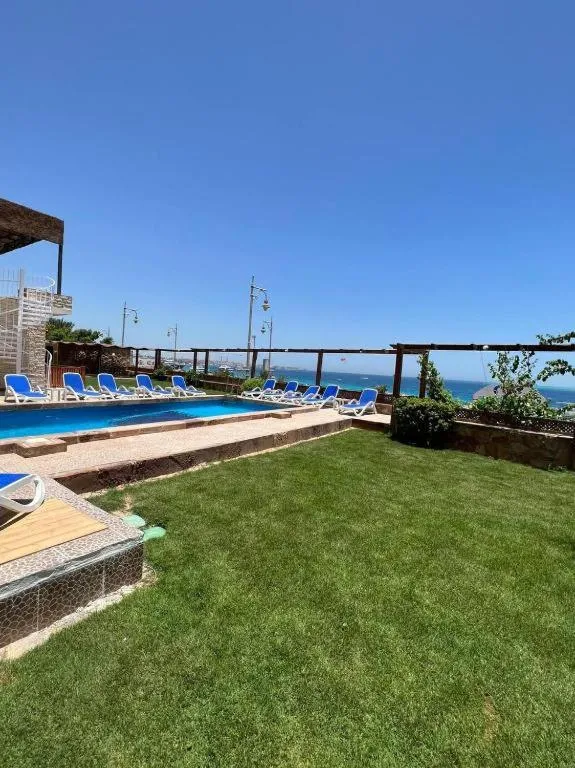 Image 5 of Luxurious One Bedroom Apartment