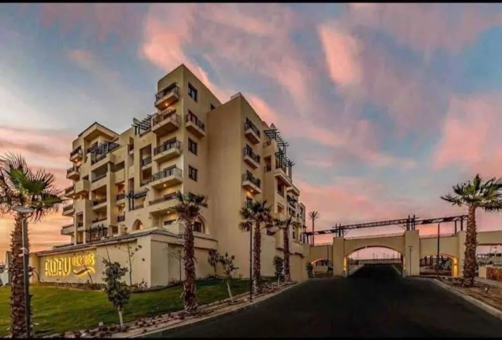 Image 2 of Luxury Hotel Apartment -Sunside apartments