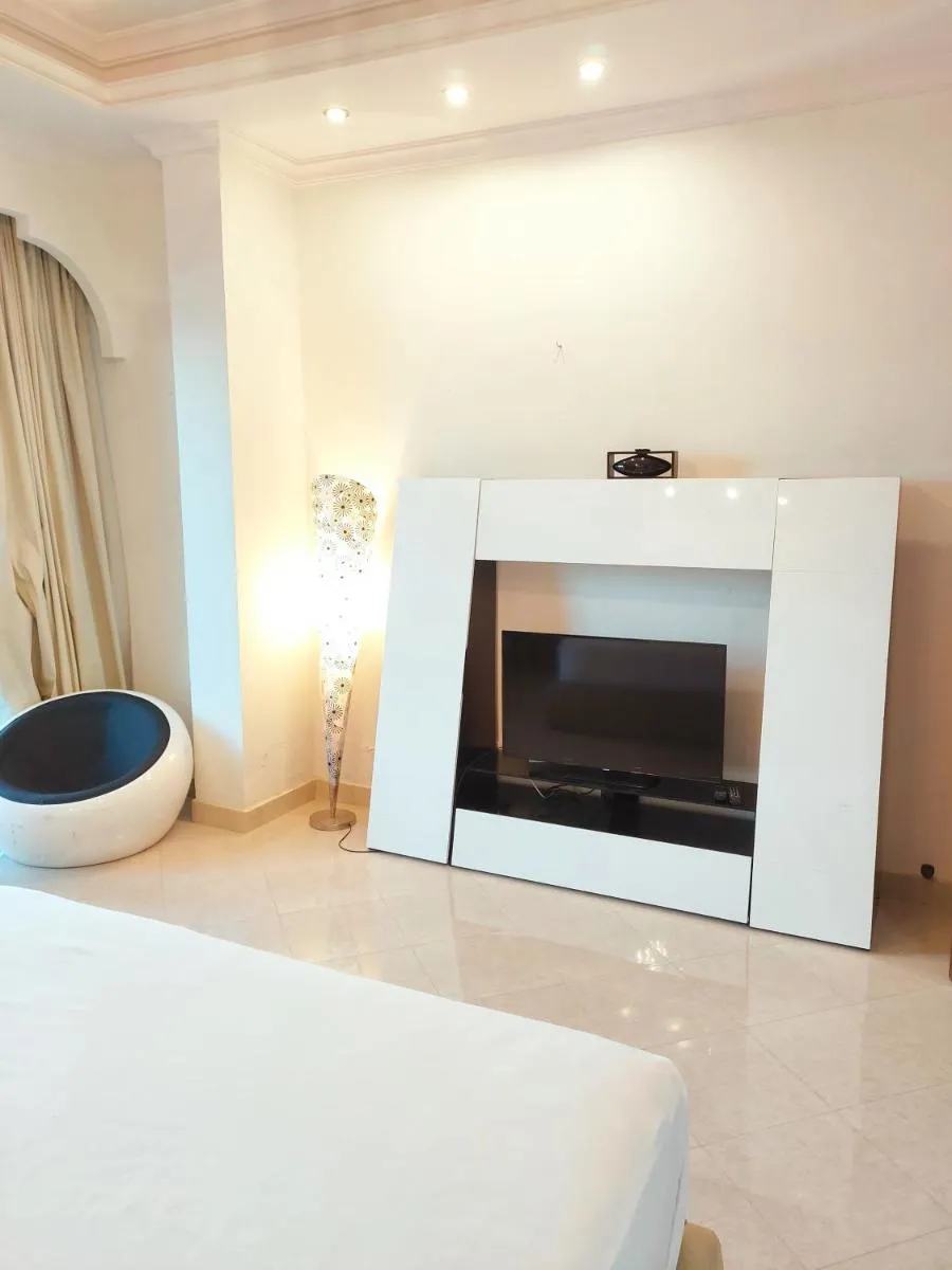 Image 5 of Luxury Seafront Pool Villa – 3 Stories & Roof floor – All Master Bedrooms