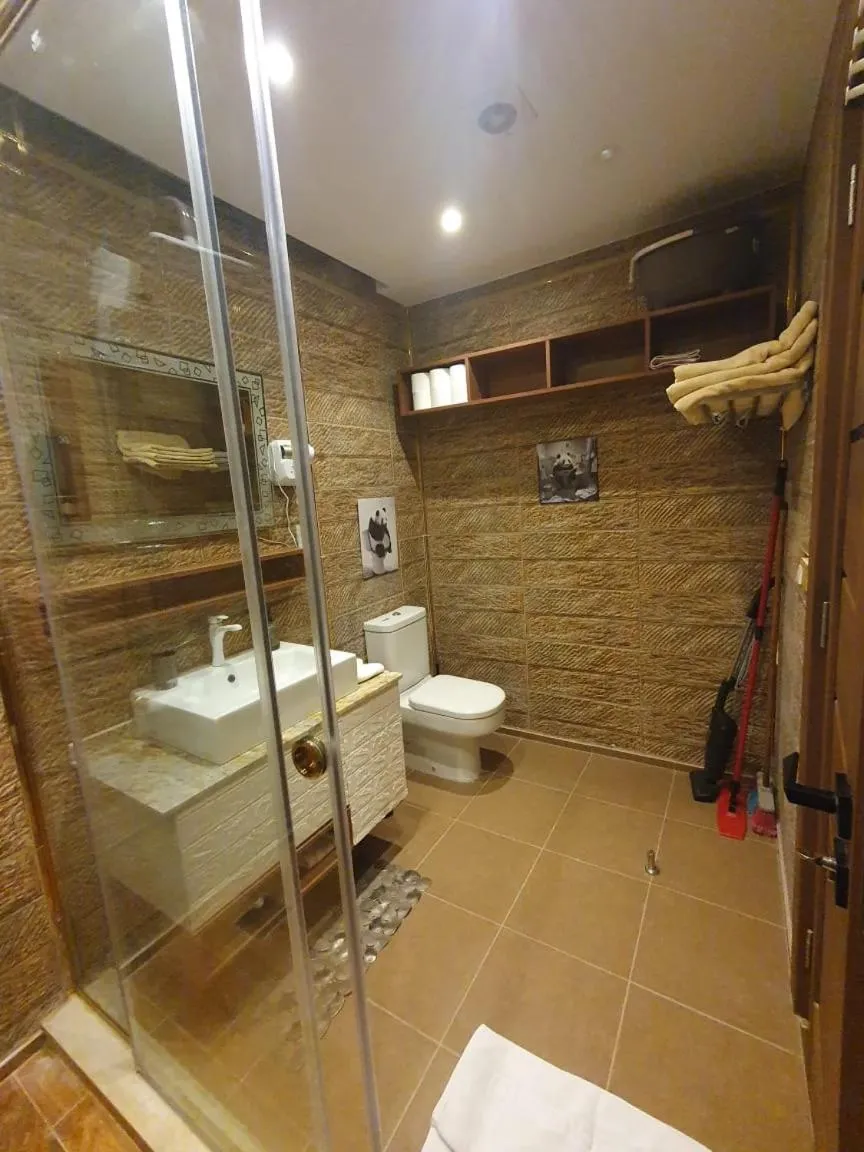 Image 5 of Luxury apartment with sea view