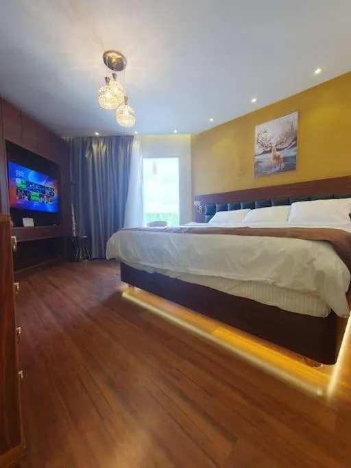 Image 4 of Luxury apartment with sea view