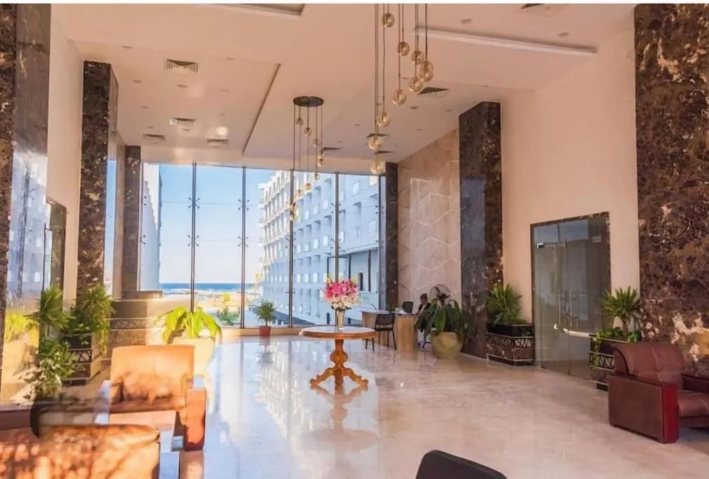 Image 2 of Luxury apartment with sea view