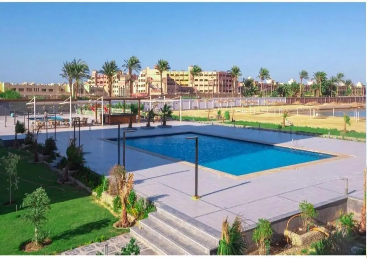 Image 3 of Magnificent apartment in HRG With Beach Access, 5 Min from downtown