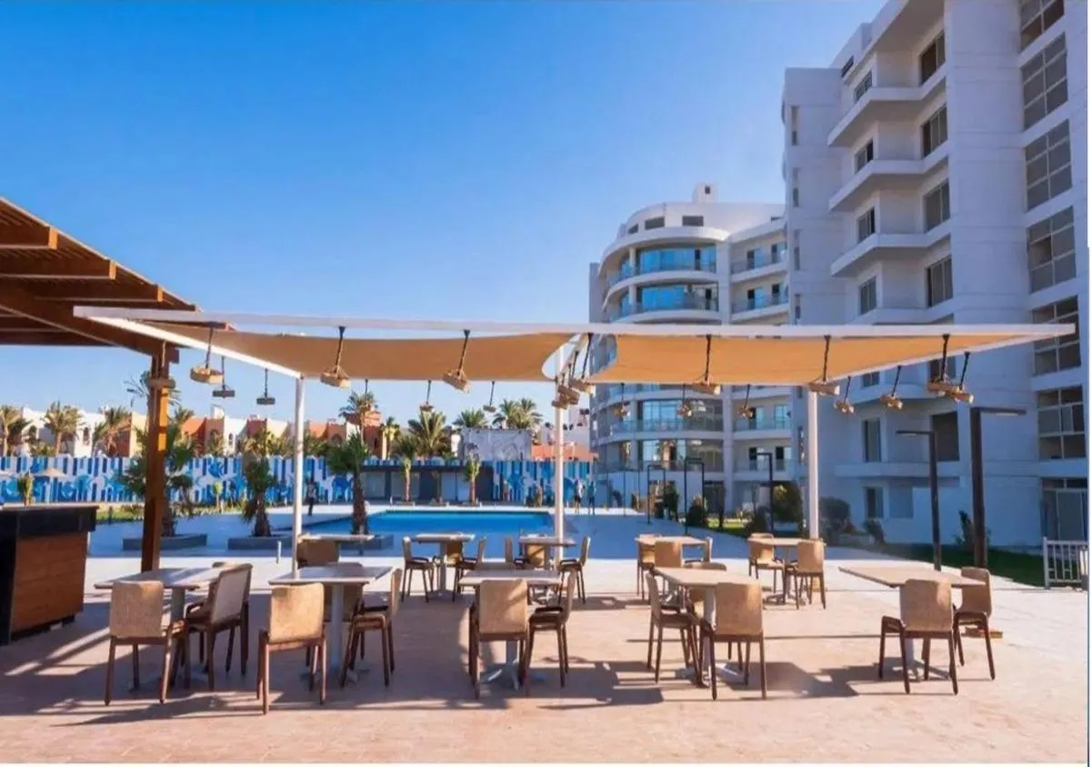 Image 6 of Magnificent apartment in HRG With Beach Access, 5 Min from downtown