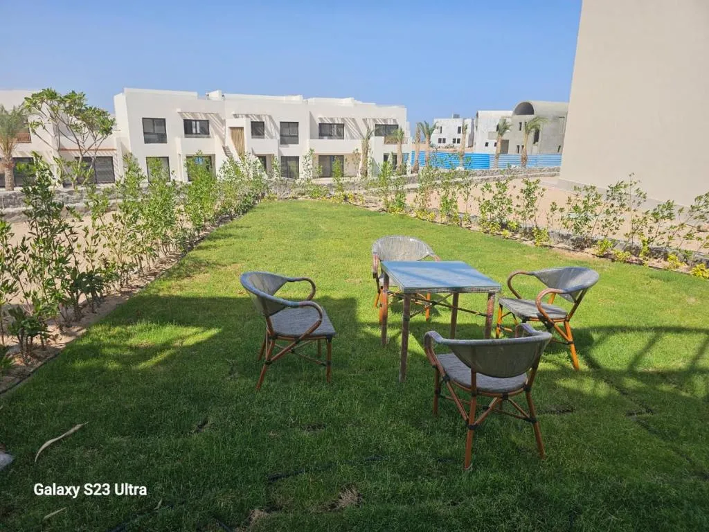 Image of Makadi home lake view & garden