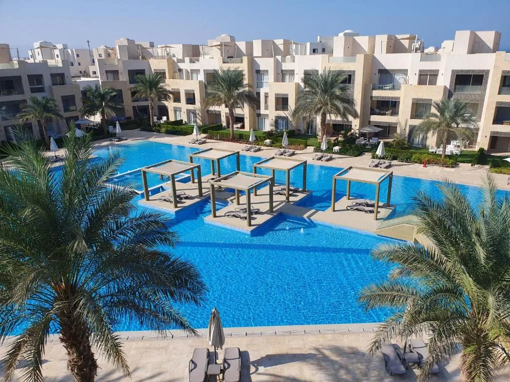 Image of Mangroovy 2BR with roof