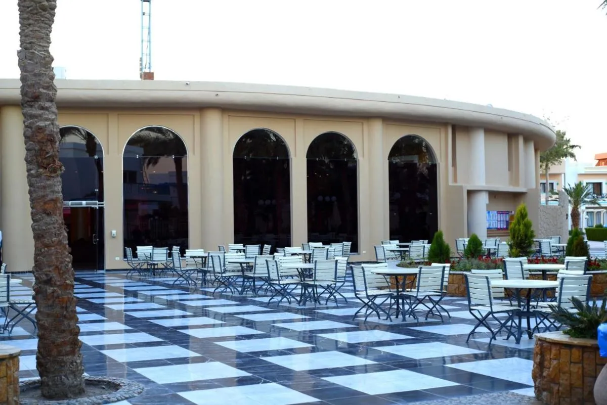 Image 1 of Mirage Bay Resort & Aqua Park – Ghania Suite