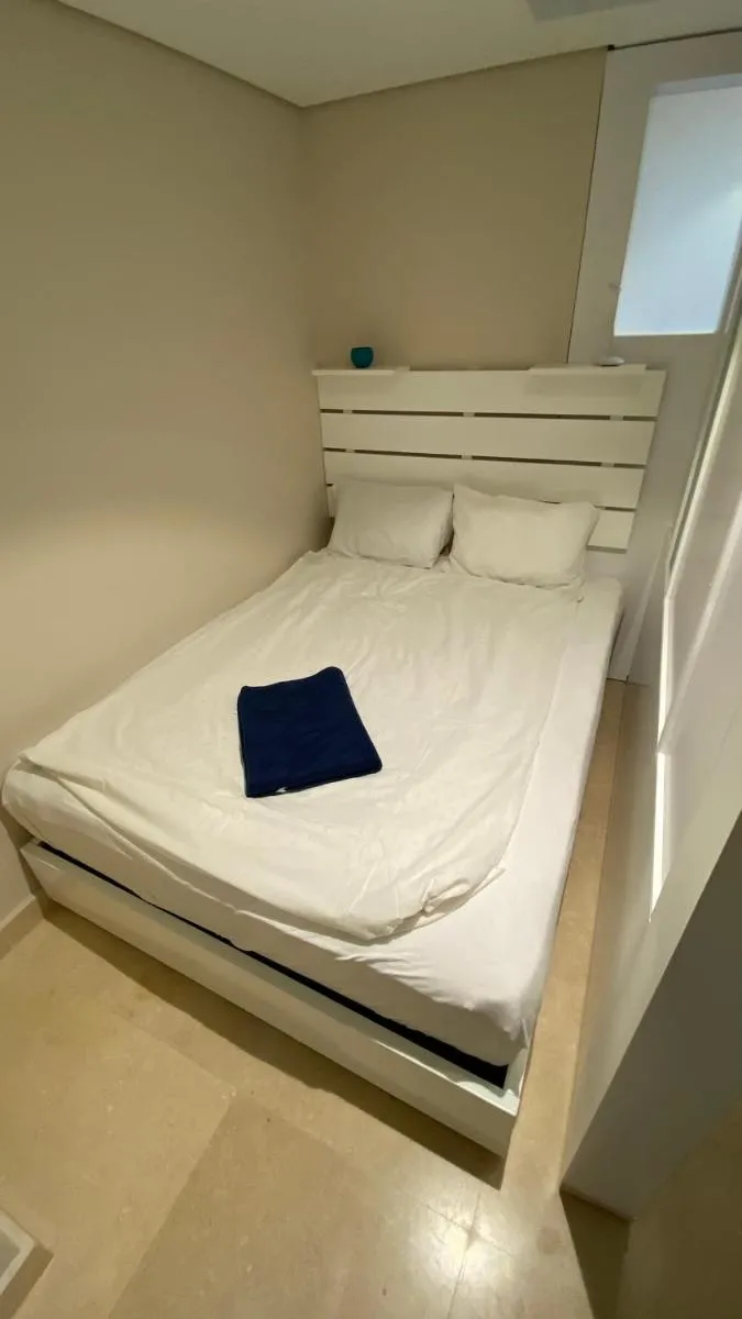 Image 6 of Modern apartment with great Pool & Beach access