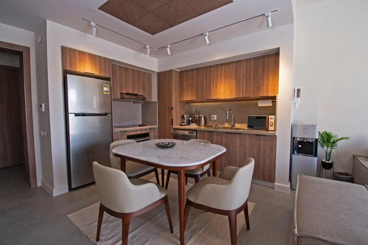 Image 4 of Ollystays Fanadir Marina 1BR Heated Jacuzzi