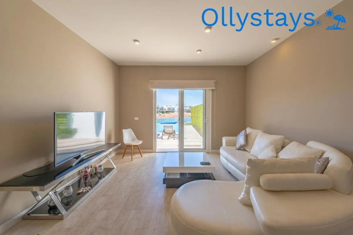 Image 2 of Ollystays Joubal Lagoon 4 BR Villa Heated Pool