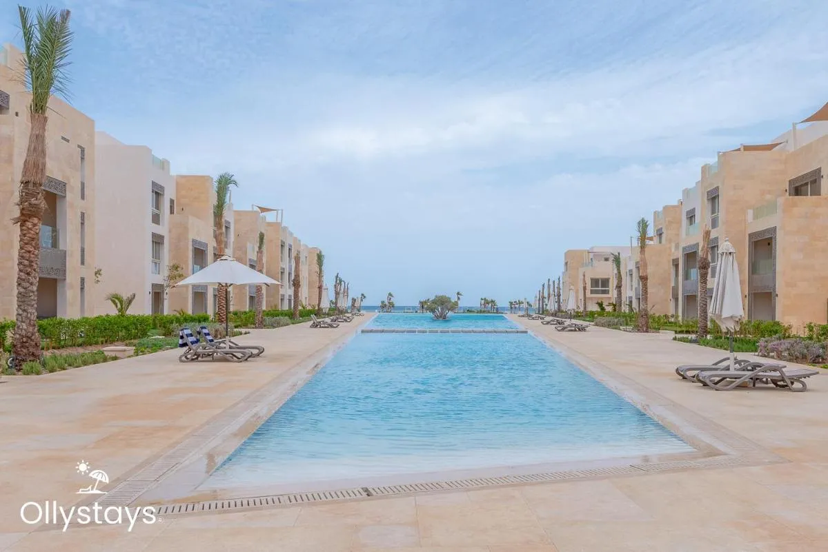 Image 2 of Ollystays Mangroovy Seaview 2BR Beach and Pool Free access