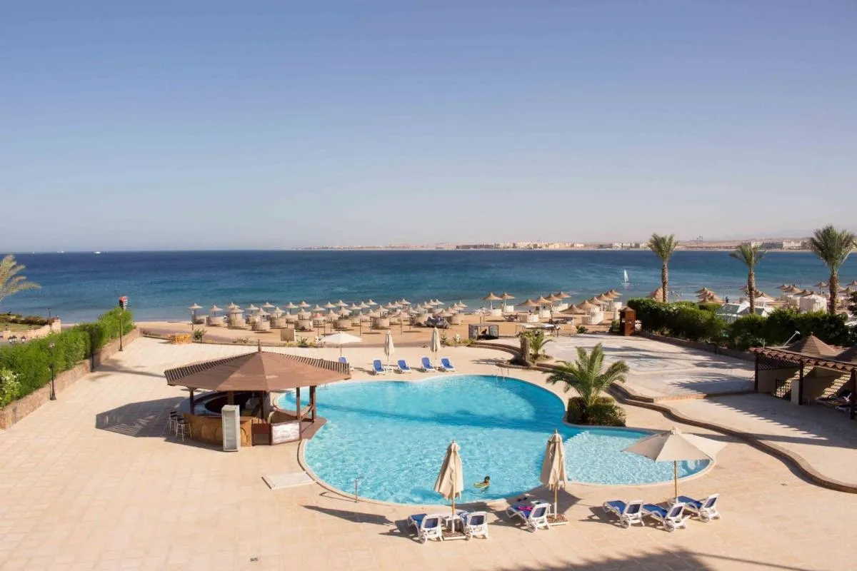 Image 2 of Palm Beach Apartments 302B