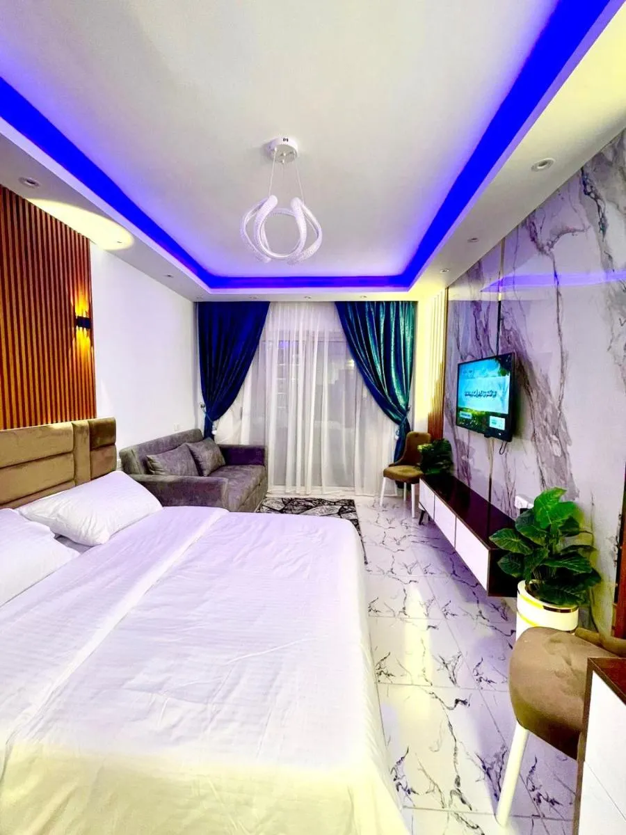 Image 4 of Paradise Free WI-FI