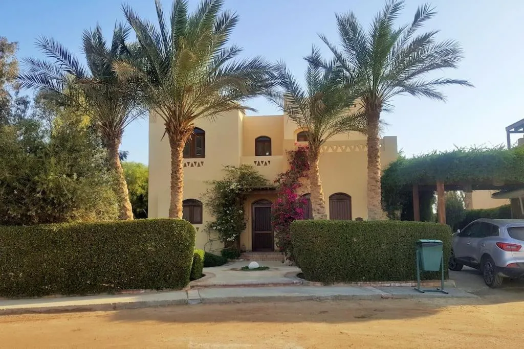 Image 6 of Private Villa with heated pool and lagoon