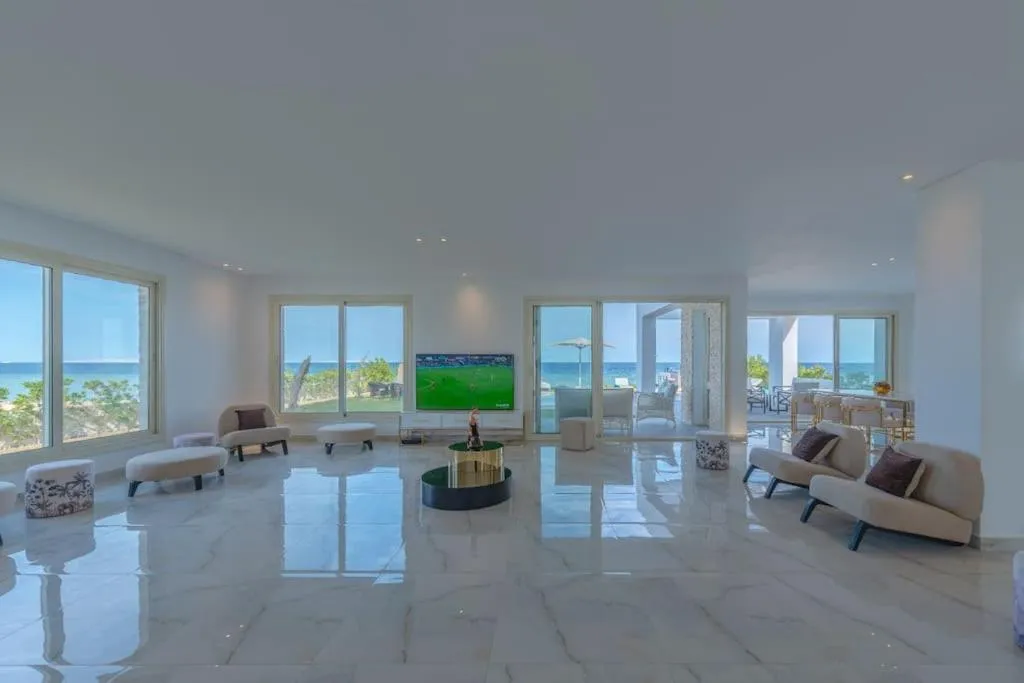 Image 5 of Royal Villa on the beach