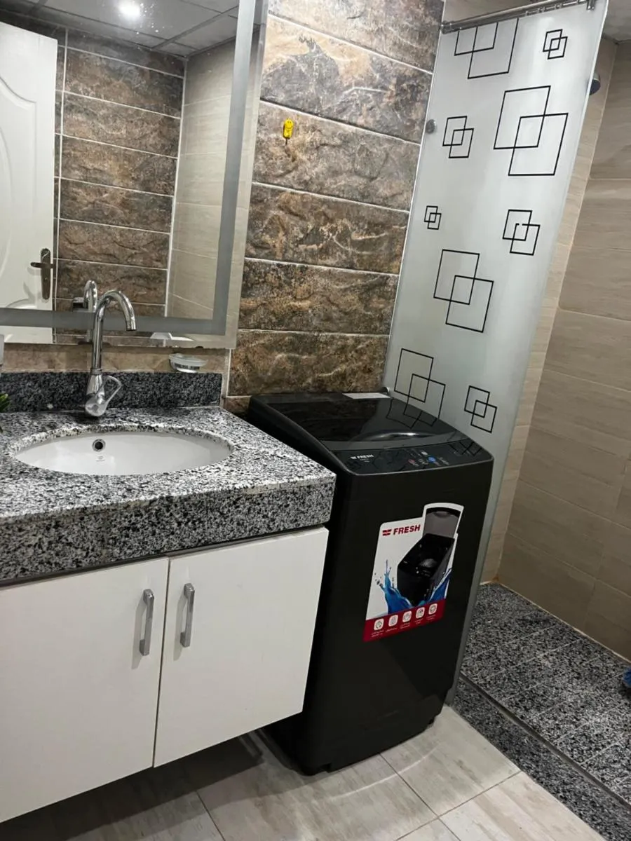 Image 2 of Scandic b717