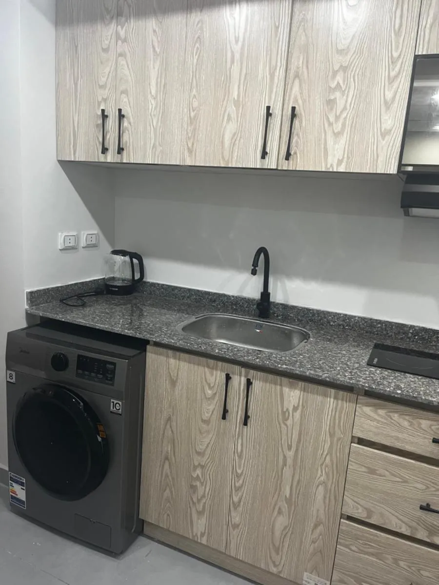 Image 4 of Sea view studio