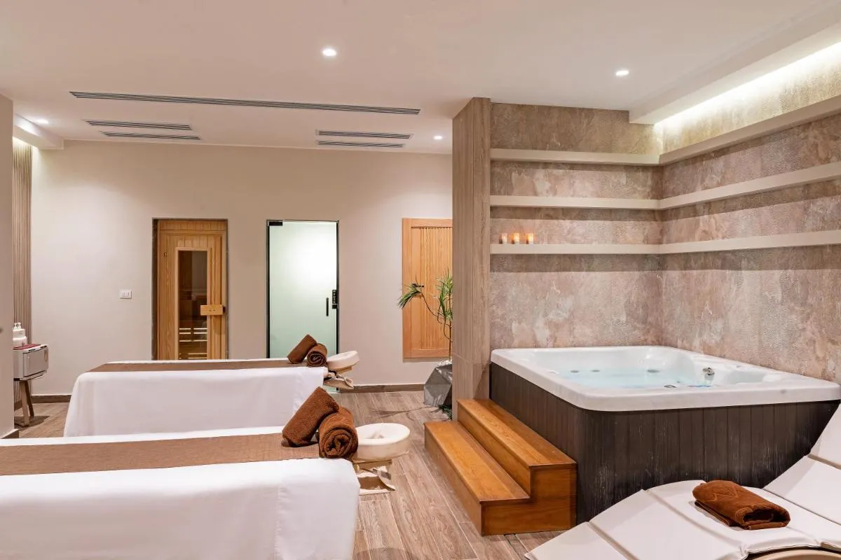 Image 2 of Sentido Naga Bay – family friendly