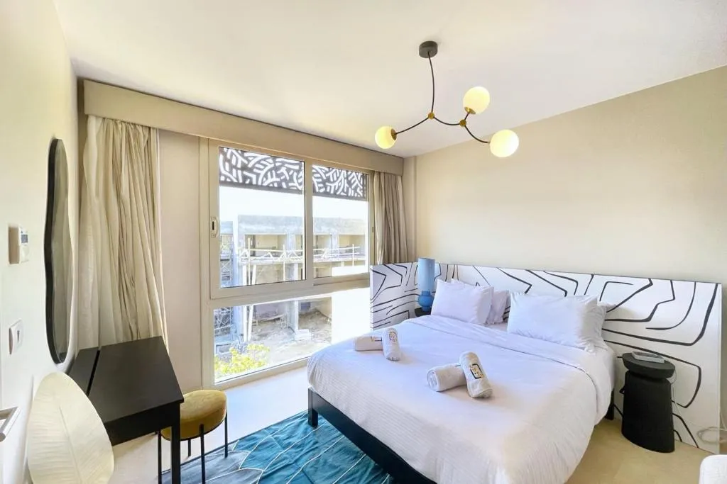 Image of Snazzy 1BDR w Rooftop Mangroovy Free Pool & Beach Access