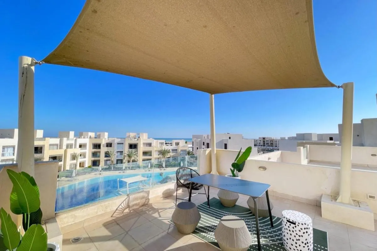 Image 1 of Snazzy 1BDR w Rooftop Mangroovy Free Pool & Beach Access