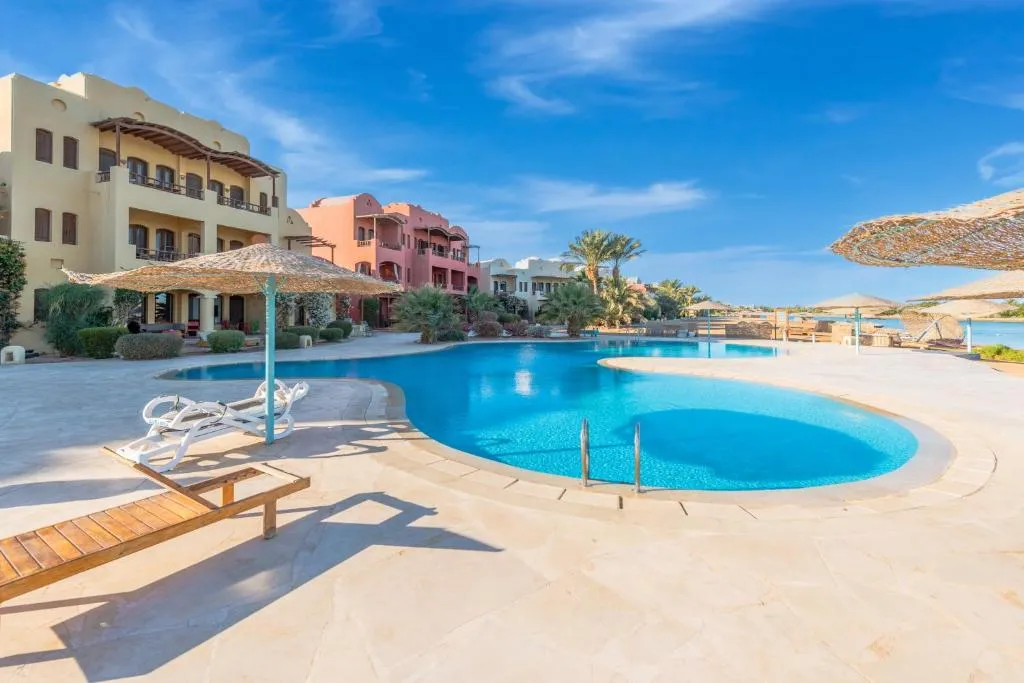 Image of Special style apartment with pool at lagoon