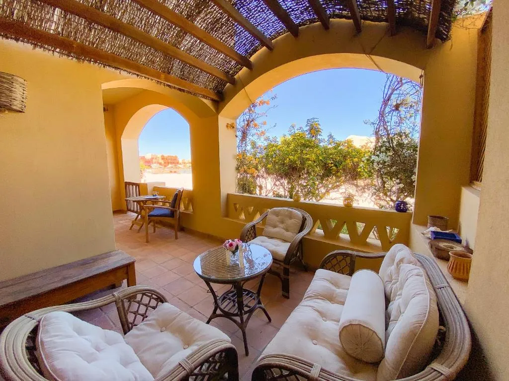 Image of Style Apartment in nubian design at lagoon