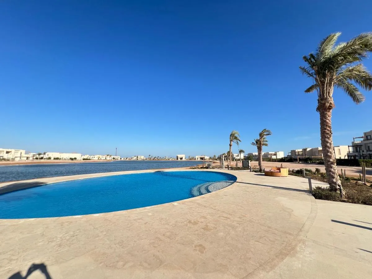 Image 6 of Stylish 1BR Ground With Free Pool & Lagoon Access In Gouna