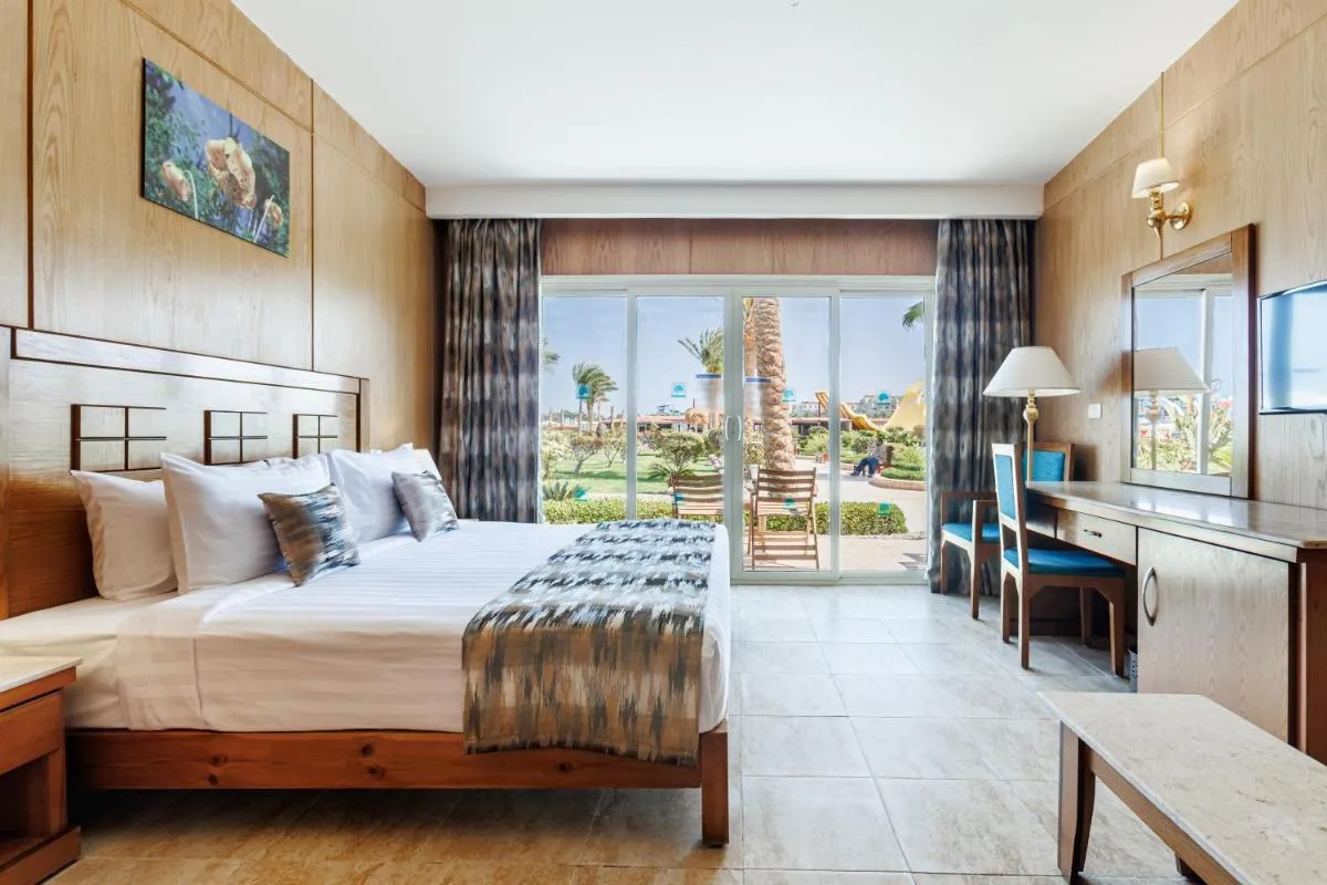 Image 2 of Sunrise Alora Aqua Park Resort