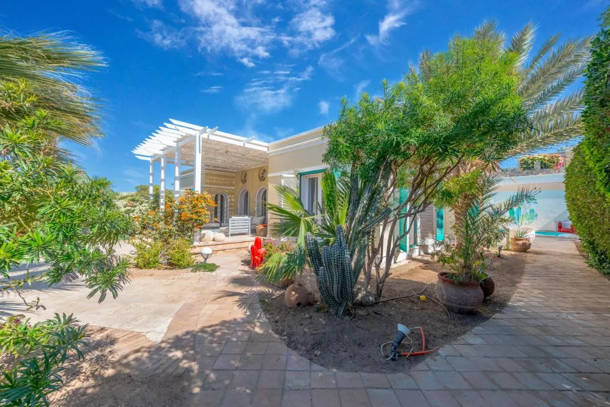 Image 1 of Unique Villa with pool and large terrace