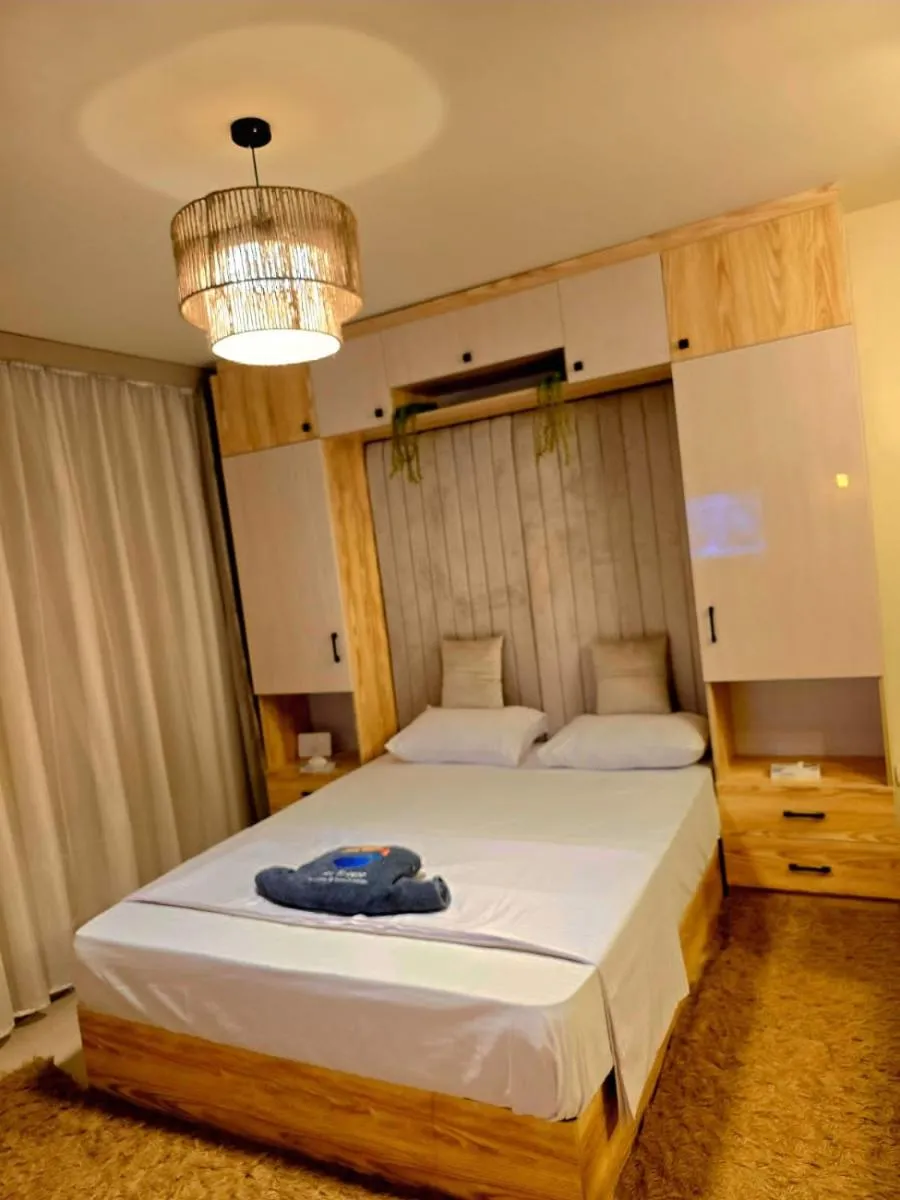 Image 3 of Veranda sahl hasheesh