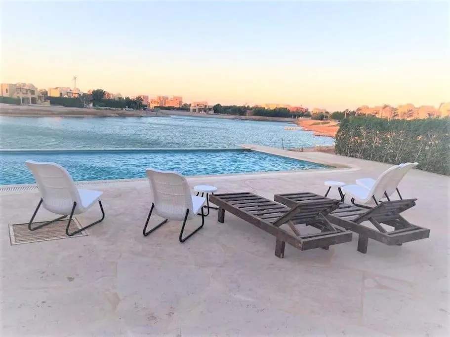 Image 3 of Villa, with heated Pool and Lagoon