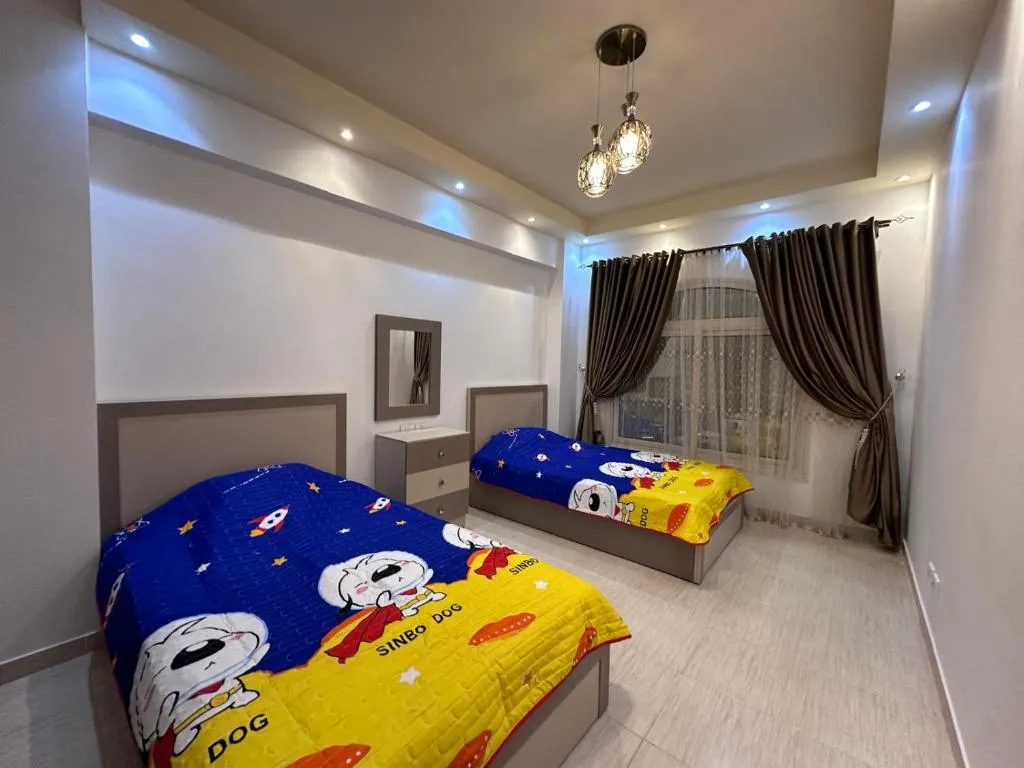 Image of florenza Khamsin