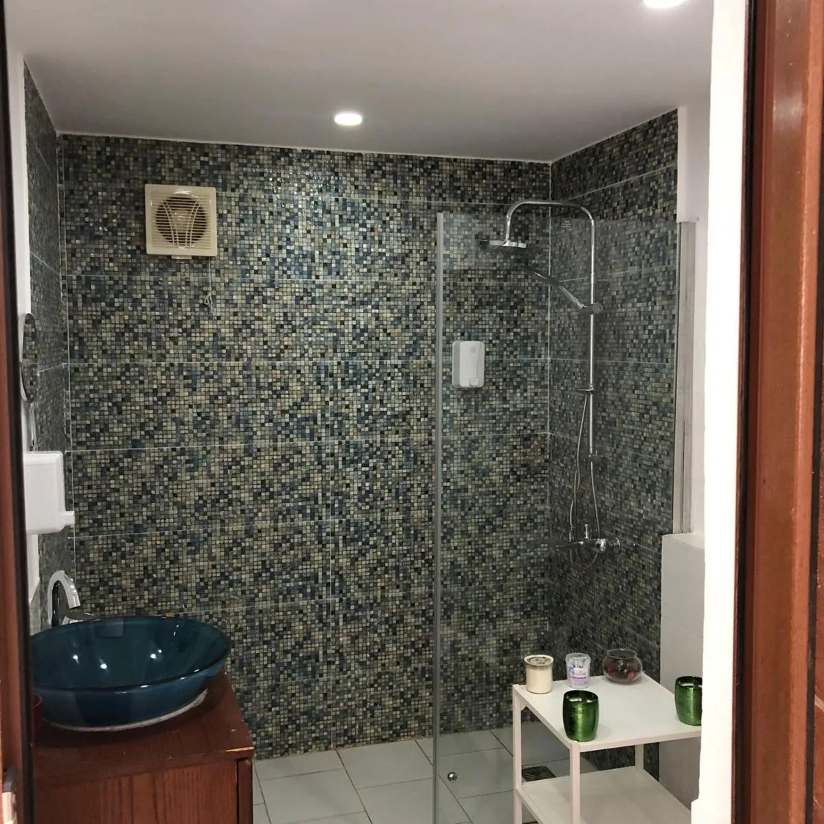 Image 2 of one bedroom G-cribs