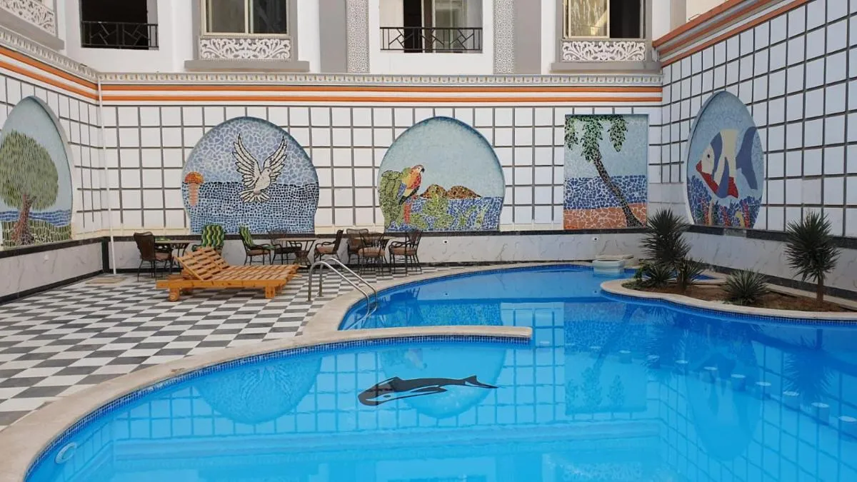 Image 2 of sheraton blaza307