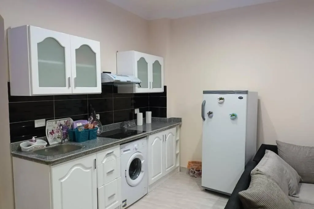 Image 4 of sheraton blaza 101