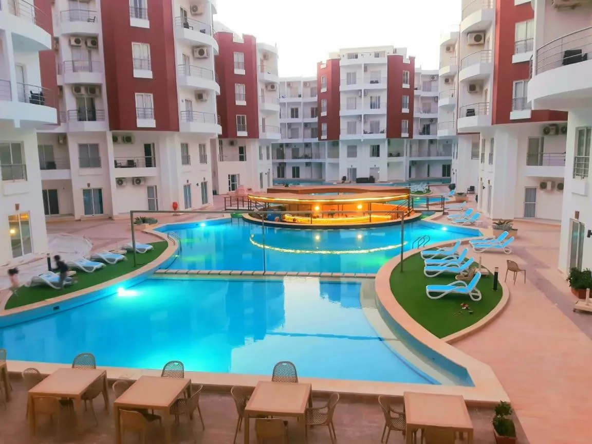 Image 2 of شقه بغرفه نوم واحده في الغردقه منتجع أكوا بالمز قبل الجونه