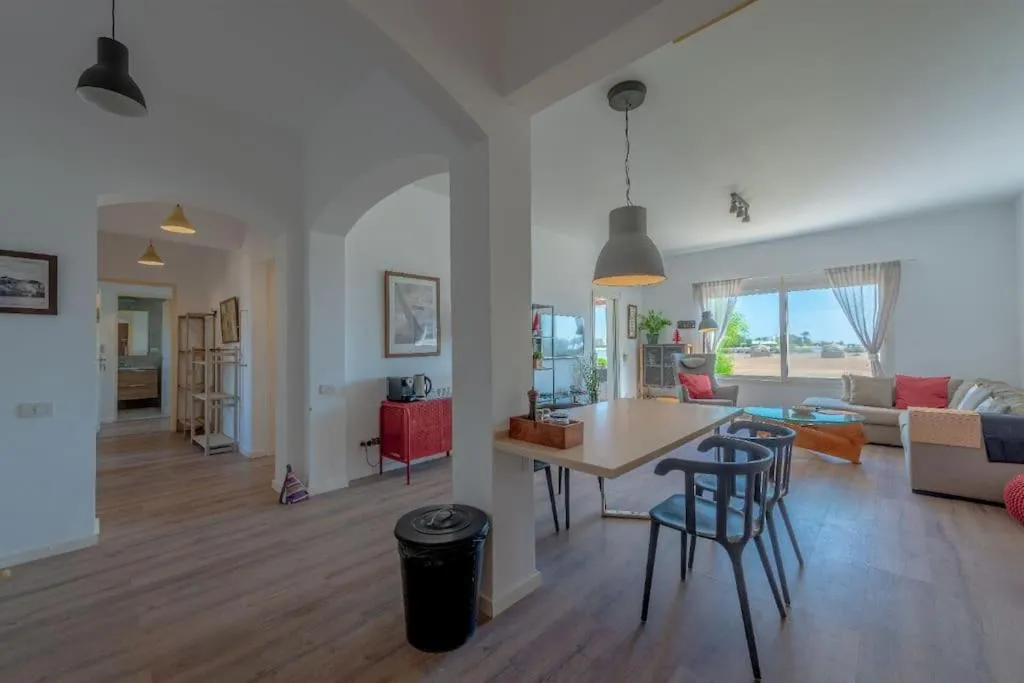 Image 2 of unique flat_ garden and lagoon