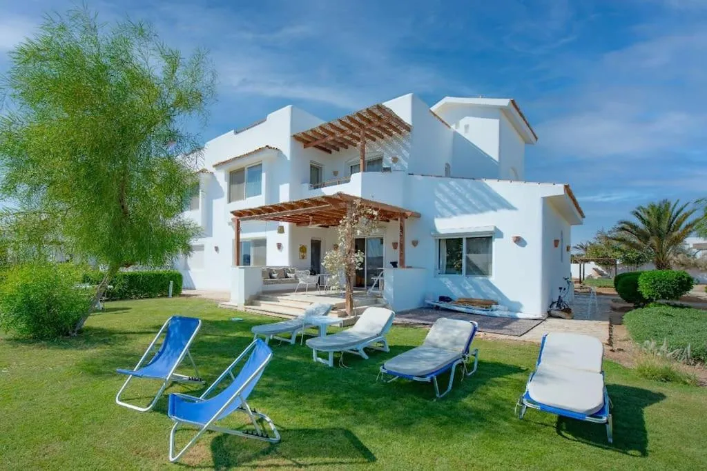 Image of unique flat_ garden and lagoon