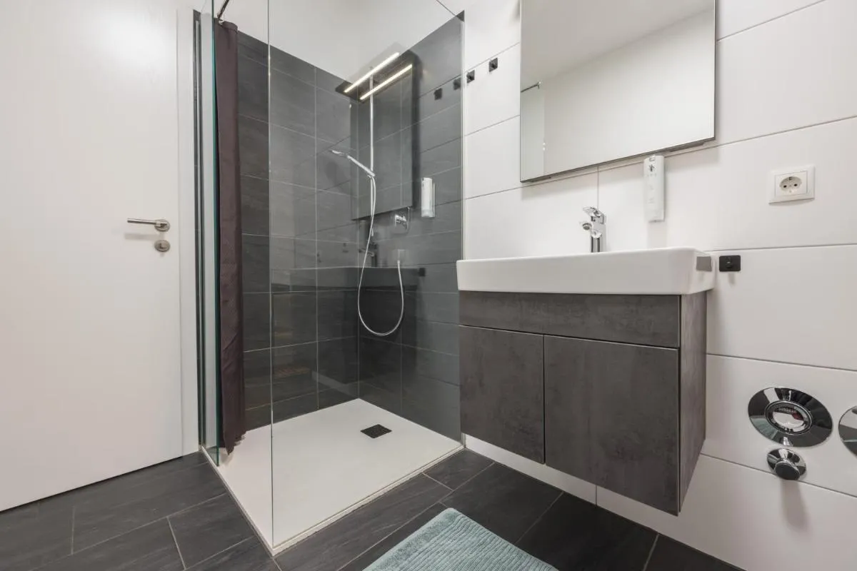 Image 3 of myQuartier Central City Suites