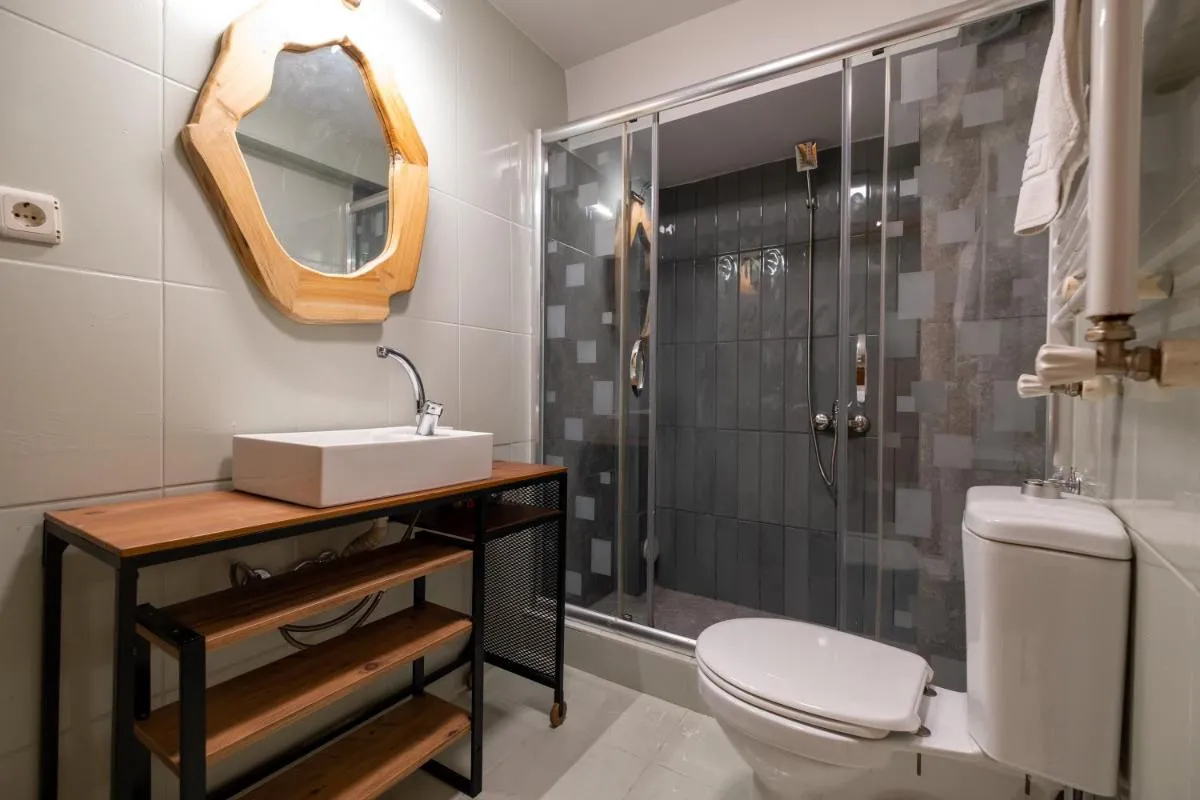 Image 2 of Jardin Maison Newly Renovated 1 Br Apt in Galata