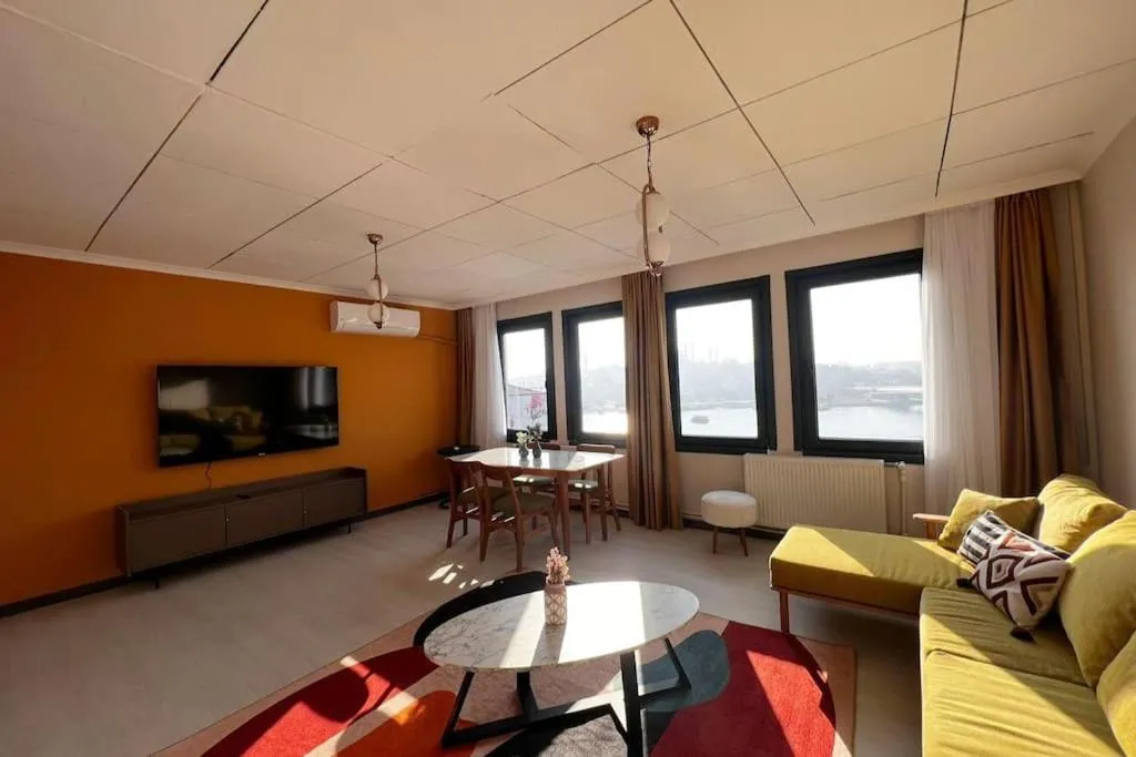 Image 3 of Karaköy GoldenHorn Ultra Luxury Flat, 4BR,Sea View