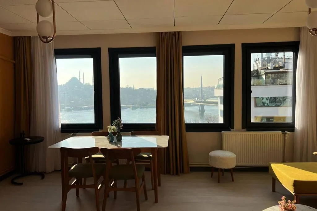 Image 2 of Karaköy GoldenHorn Ultra Luxury Flat, 4BR,Sea View