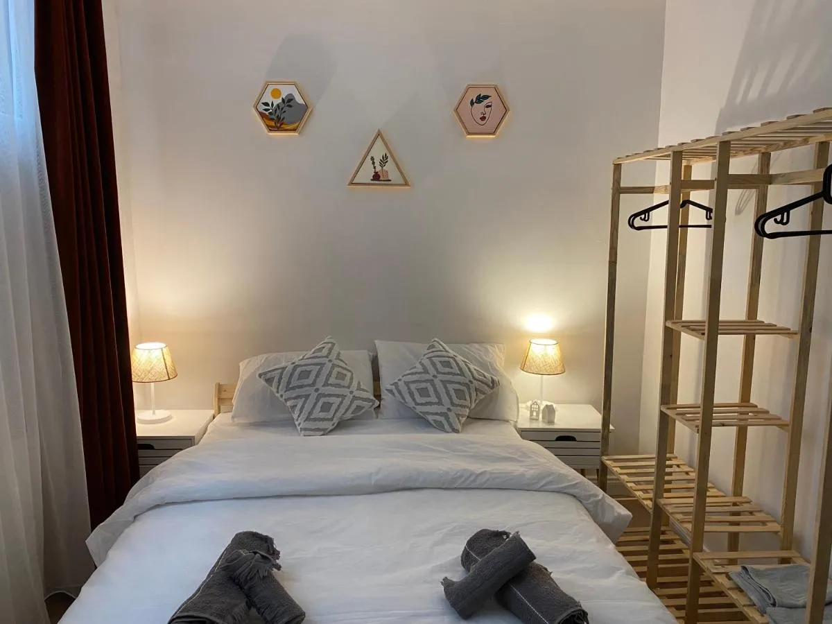 Image 5 of Modern 2 Bedroom Flat in Cihangir