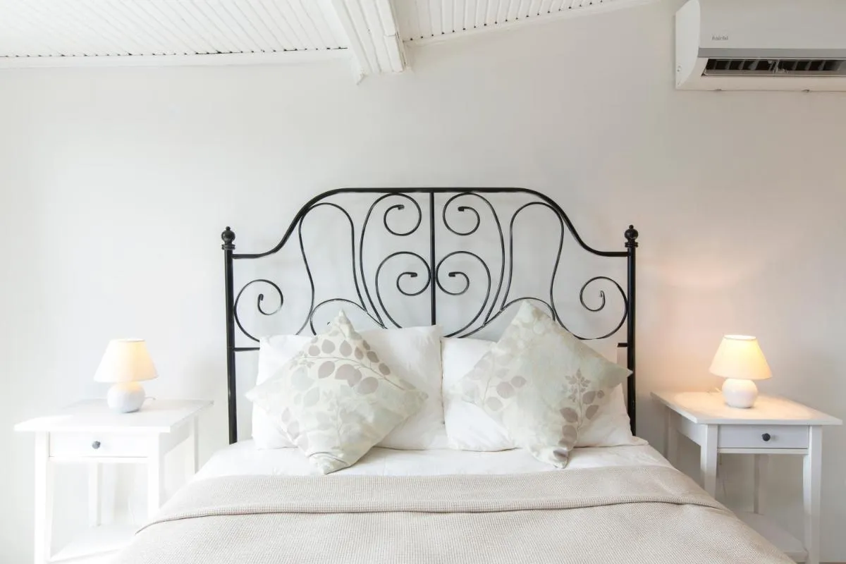 Image 5 of Antique Boutique