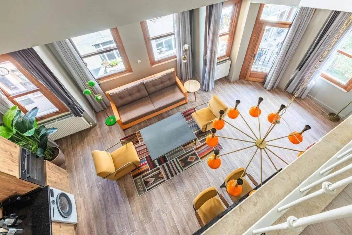 Image 6 of Beautiful Bright Cool Modern 1bd Balat Loft! #329