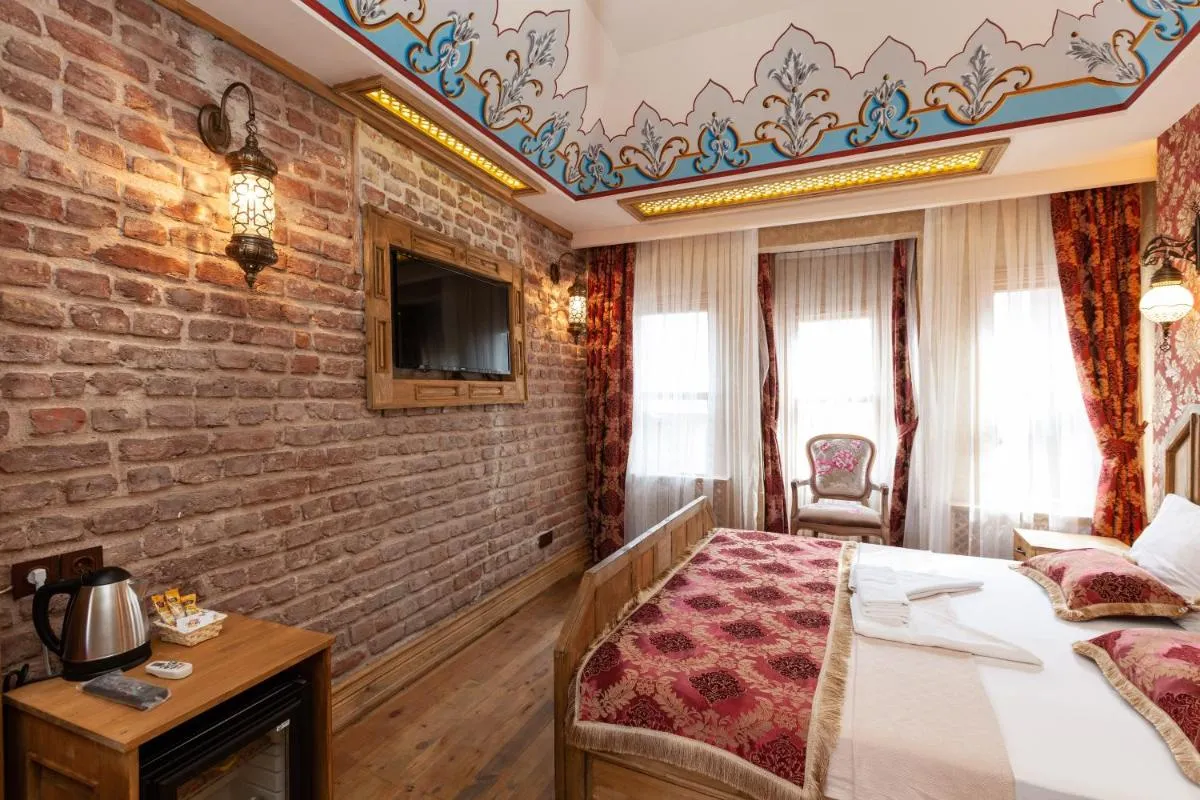 Image 2 of Enderun by Otantik Suites