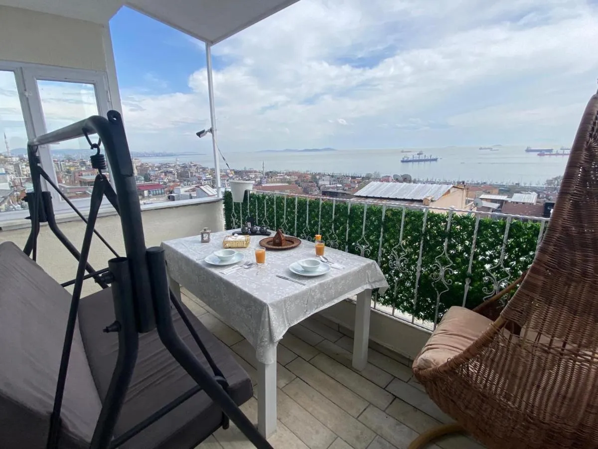 Image 2 of ISTANBLUE